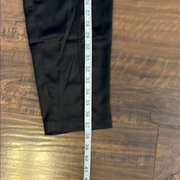 NWT WHBM Women’s Black Cargo Pants, Sz. 2 - Picture 8 of 16